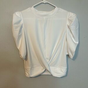 Melrose & Market white puff sleeve blouse, women’s size Medium. Runs small.